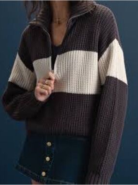 American Eagle Outfitters Cropped Half-Zip Sweater - Cream & Charcoal